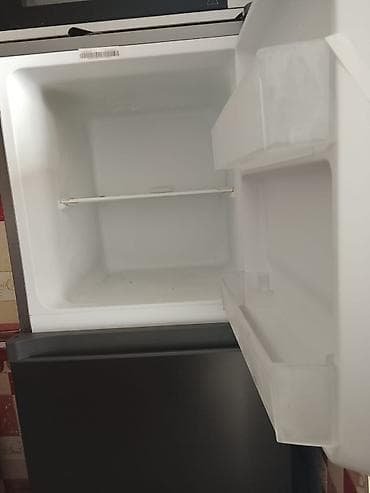 mini bar soyuducu: Kompakt mini soyuducu - Təkqapılı, üst hissədə dondurucu bölmə - — 2