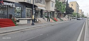 ev alqi satqis: Kirayə verilir – vitrinli obyekt (sahə: təqribi 1 otaqlıq — 2