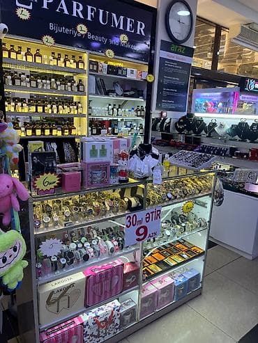 Satış məsləhətçisi tələb olunur, Yalnız qadınlar üçün, 18-29 yaş, 1-2 illik təcrübə, Aylıq ödəniş