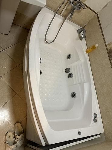 caqquzi: Hidromassajlı künc vanna - Ölçü: təxmini 130–150 sm künc tipli — 3