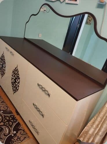 dekor guzguler: İşlənmiş, Güzgülü, Azərbaycan — 2