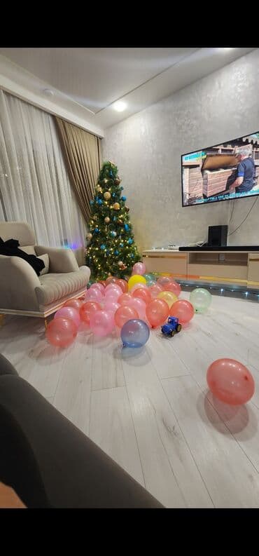 Quruducular: Yeni il yolkası – bəzəkli komplekt Şəkildəki Yeni il üçün Yolka — 6