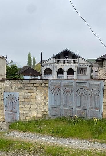 qebele ev alqi satqisi: Xacmazda m.ə.sabir 74 unvaninda kursulu ve mansarli tecili ev satilir — 4