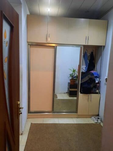 makler gence: 3 otaqlı, 70 kv. m, Orta təmir — 10