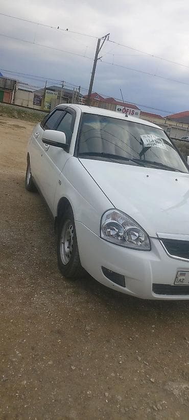 radiator acari: VAZ (LADA) Priora: 1.6 l | 2012 il 20000 km Sedan — 2