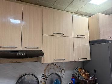 Şəkildə gördüyünüz mətbəx mebeli satılır.Aspirator və krant dəst — 2