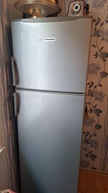 Qabyuyan maşınlar: 2 qapılı Swizer Soyuducu Satılır, rəng - Gümüşü — 1