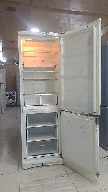 indesit: 2 qapılı Indesit Soyuducu Satılır, rəng - Ağ — 2