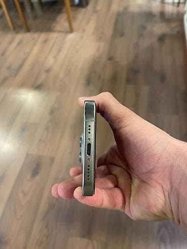 iphone 11 pro duos: IPhone 16 Pro, 128 GB, Natural Titanium, Simsiz şarj — 6