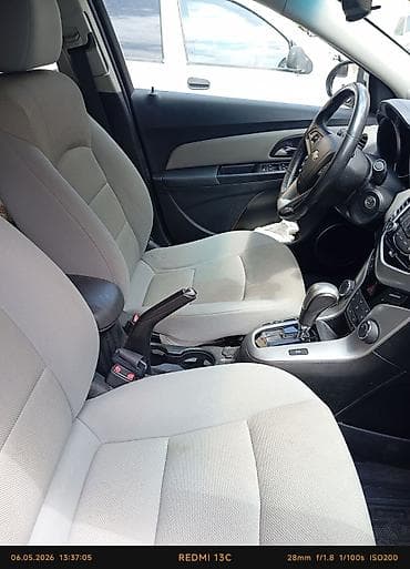 traxtor satisi: Chevrolet Cruze: 1.4 l | 2011 il 97000 km Sedan — 2