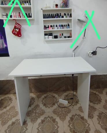 Декор и интерьер: Стол для маникюра — 1