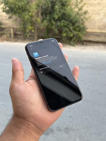 iphone x ile barter: IPhone 11, 64 GB, Qara, Face ID — 2