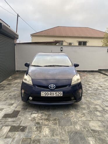 турбо аз подержанные автомобили таеота приюс аренд: Toyota Prius: 1.8 l | 2013 il Sedan — 5