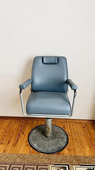 Салонные, медицинские комплекты мебели: Bərbərxana mebeli dəsti - Bərbər kreslosu: yumşaq süni dəri oturacaq — 1