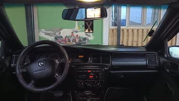 Çəngəllər: Opel Vectra: 1.8 l | 1996 il 193000 km Sedan — 8