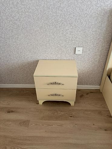 loft yataq desti: Yataq desti. 2 aydir alinib. Ela veziyyetdedir. 450azn satilir — 5