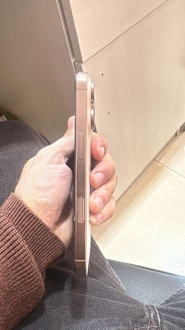 world telecom iphone 11 pro: IPhone 16 Pro, 128 GB, Qızılı, Zəmanət, Face ID, Sənədlərlə — 4