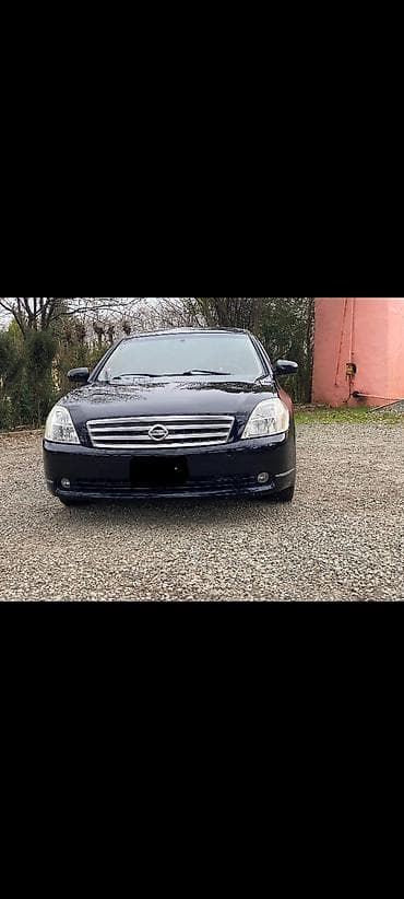 Nissan Teana: 2.3 l | 2004 il Sedan