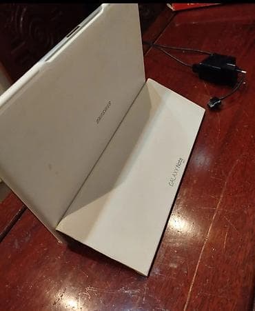 Планшеты: Б/у Samsung Galaxy Note, 10,1", 128 ГБ, Самовывоз — 4