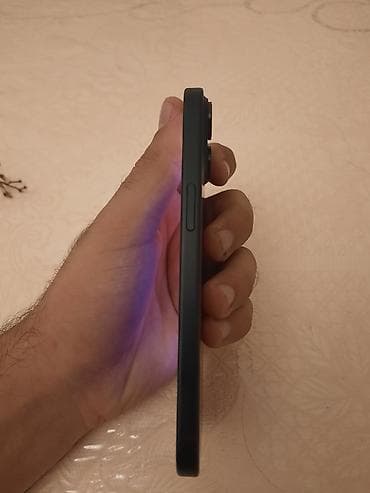 philips xenium e570: IPhone 15, Qara — 4
