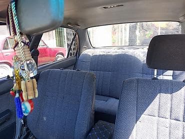 toyota corolla oluxana: Toyota Corolla sedan riyal alıcılara maşının yanında endirim olacaq — 4