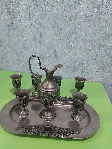 qara metal: Antik üslublu metal içki dəsti Komplekt: - 1 ədəd qrafin/ibu (nazik — 6