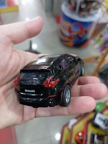 İdman və hobbi: Nissan Murano miniatür model maşın - Material: metal korpus, plastik — 1