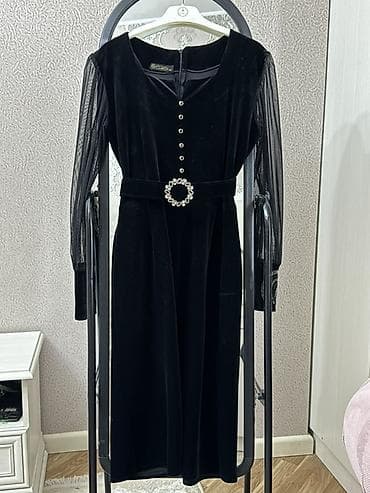 Ziyafət donu, Maksi, M