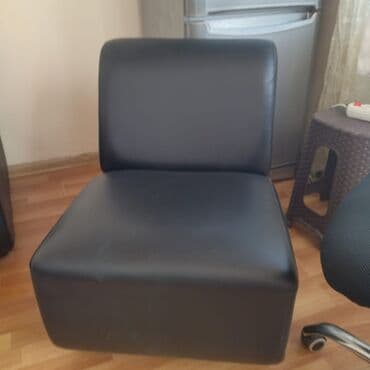 divan islemis: Az istifade olunub ikisi 100mdi — 2