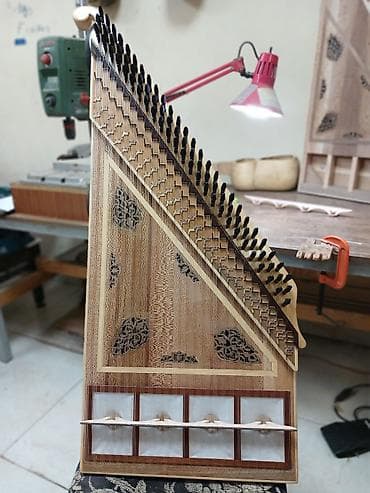 gitara sim: Məhsul: Kanun (şərq simli musiqi aləti) Təsvir: - Əl işidir, ağac — 1