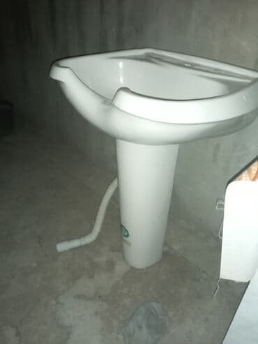 Divar içi gizli baçoklar: Pedestal çanaqlı əl-üz yuma lavabosu - Material: ağ — 3