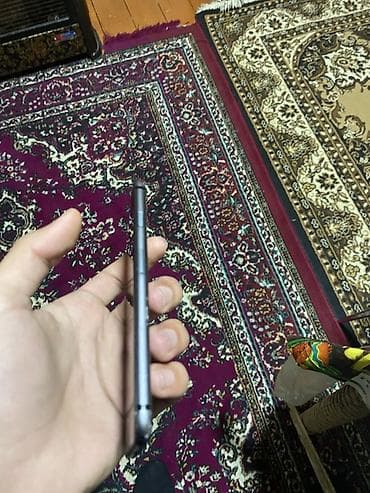 Bentley: IPhone 8, 64 GB, Qara, Barmaq izi — 3