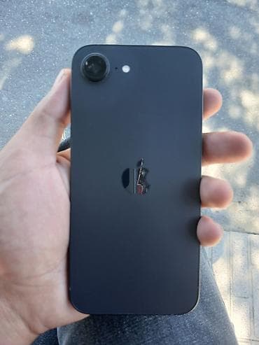 apple m1: IPhone 16e, 128 GB, Qara, Barmaq izi — 3