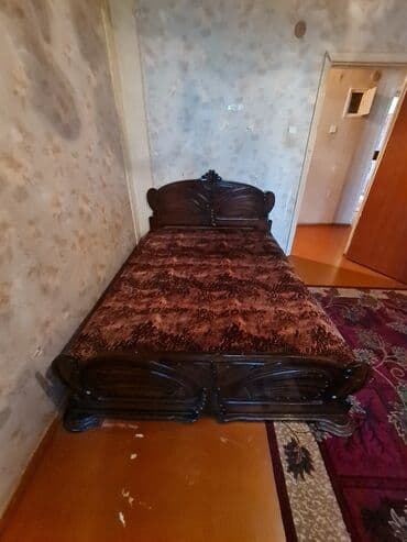 akasiya ağacı: Təknəfərlik çarpayı, Komod — 1