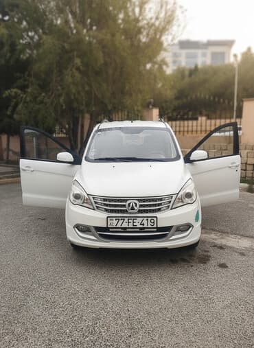 maşın satışı 2020: Baic M20 modeli. 1.5 mator. mexanika sürətlər qutusu. 7+1 — 1