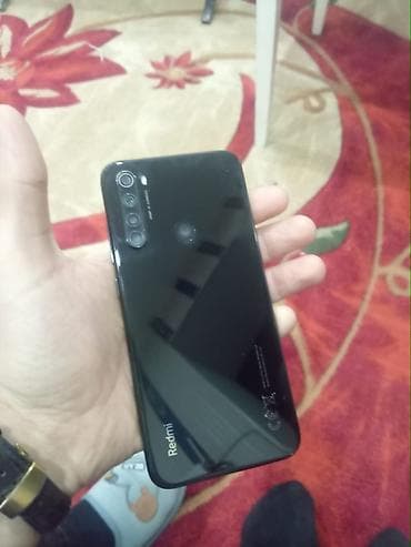 Redmi smartfon - Rəng: Qara, parlaq arxa panel - Arxa kamera sistemi