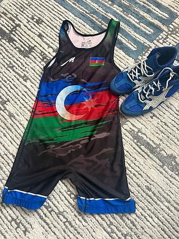 Borsovka(43-44 razmer) və triko(16-17 yaş üçün ) cəmi 1 ay işlənib