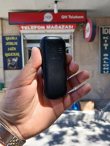 телефон fly fs520 selfie 1: Nokia цвет - Черный, Кнопочный — 2