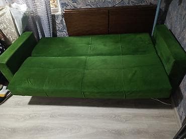 Yaşıl rəngli çevrilə bilən divan-krevat - Kompakt 3 nəfərlik divan