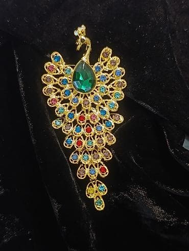 Broşlar: Tovus fiqurlu zərgərlik bəzəyi – broş - Material: qızılı tonlu ərinti — 2