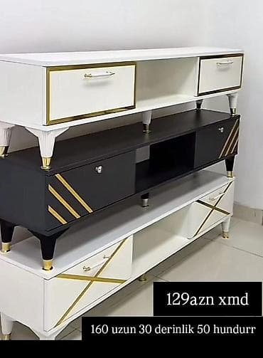 Düz TV altlığı, Polkalı, Laminat