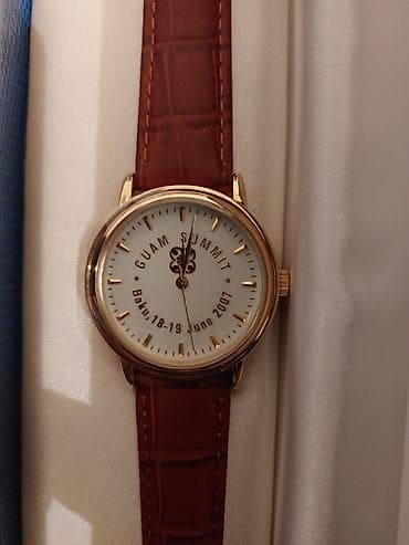 telofon saat: 2007-cu il GUAM Summit (Bakı) üçün hazırlanmış rəsmi xatirə saatı — 2