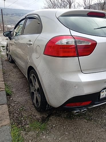 tofas masin: Kia Rio: 1.4 l | 2011 il Hetçbek — 9
