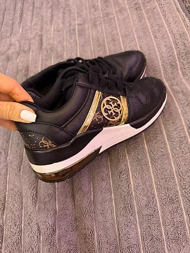 Кроссовки и спортивная обувь: Размер: 35.5, цвет - Черный, Б/у — 1