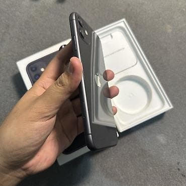 iphone 5: IPhone 11, 128 GB, Qara, Face ID — 3