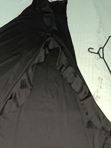 klyoş donlar: Qara şifon/saten effektli uzun ziyafət paltarı - Model: A-kəsim, yeri — 3