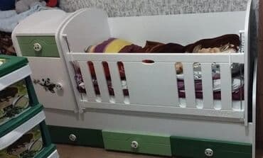 Oğlan və qız üçün, Beşik, Matras ilə