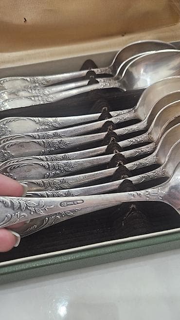 ev giris qapilari: Melixior qaşıq dəsti – 12 ədəd, orijinal qutuda. Endirim edildi 2 qutu — 2