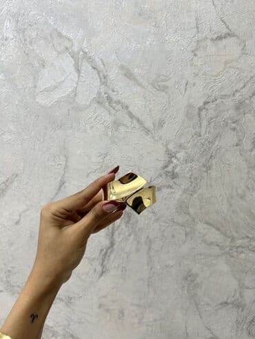 gümüş qolbaqlar qadin üçün: Qolbaq
Yepyenidir 1 defe taxilib — 3