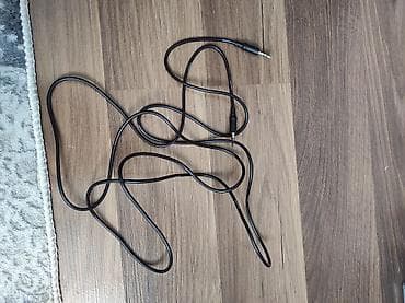 planşetlər və qiymətləri: 3.5 mm AUX audio kabeli - Ucluq: 3.5 mm stereo (TRS) – hər iki tərəf — 3